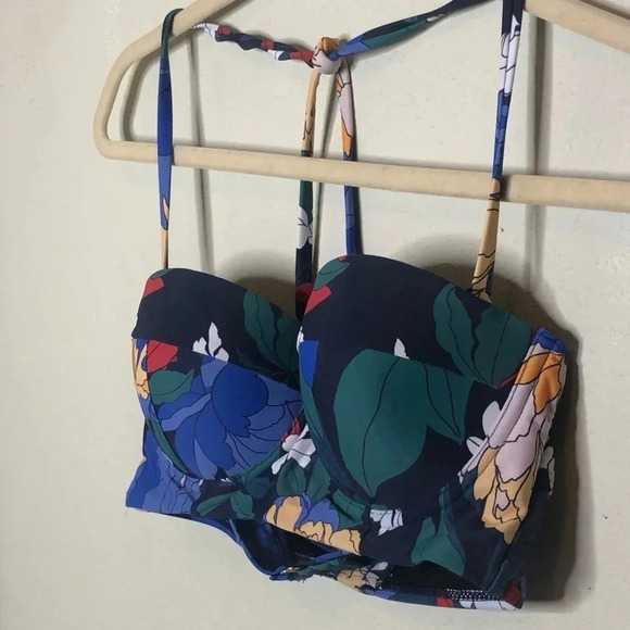 Coastal Blue Structured Floral Bikini Top Small - Picture 2 of 6